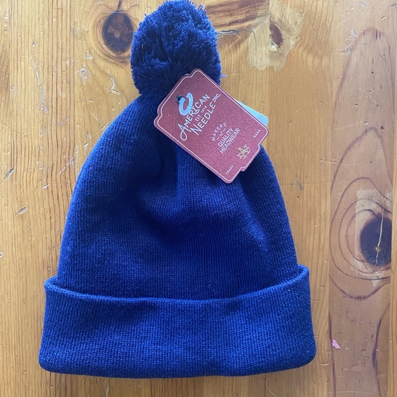 NWT American Needle Navy Pom Beanie - Picture 1 of 7